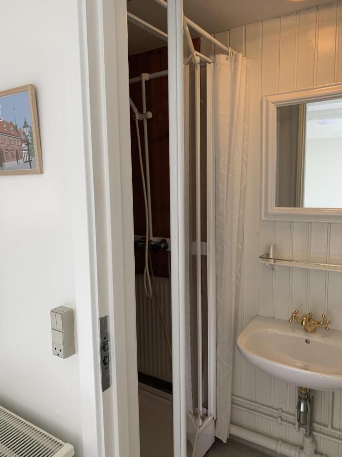 Den Gamle Arrest Bed & Breakfast Ribe Exterior photo